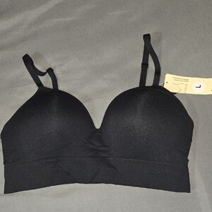Truekind Wireless Bra. Black, New, Never Worn w/tags. Size Large, Free Shipping